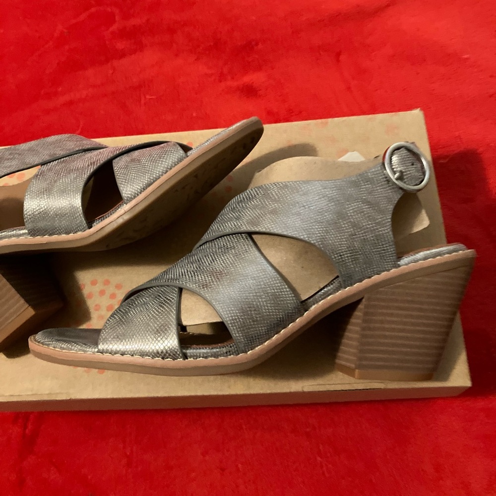 Brand new In box Eurosoft Terrie Pewter Sandal with Block Heel